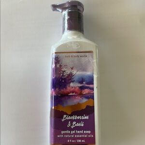 Bath & Body Works Purple and White Hand Soap